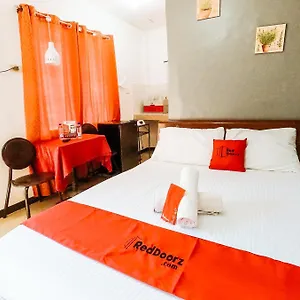Reddoorz @ Gaea's Hotel Panglao